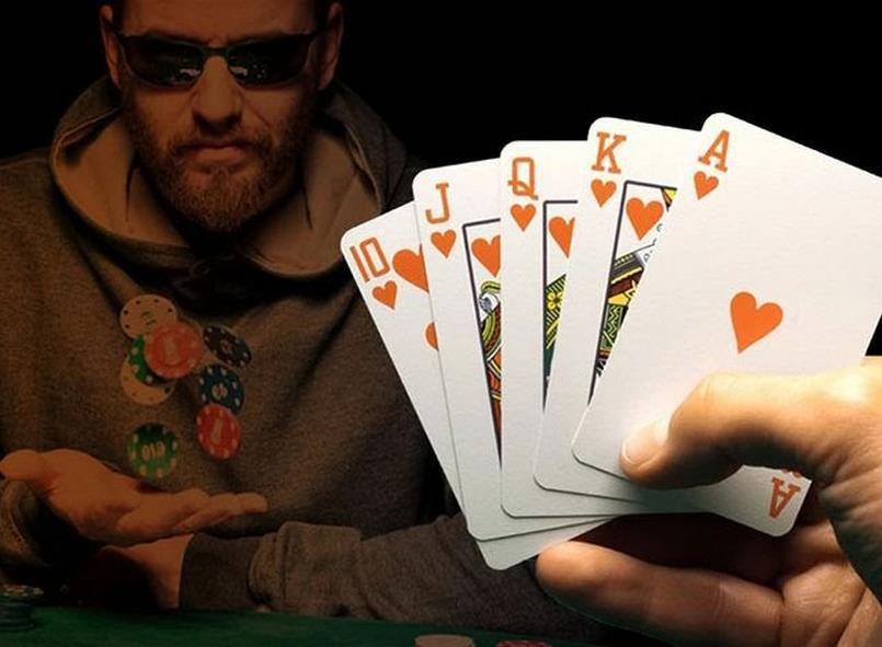 Bluff trong poker cực kỳ phổ biến và mang lại hiệu quả cao cho người dùng